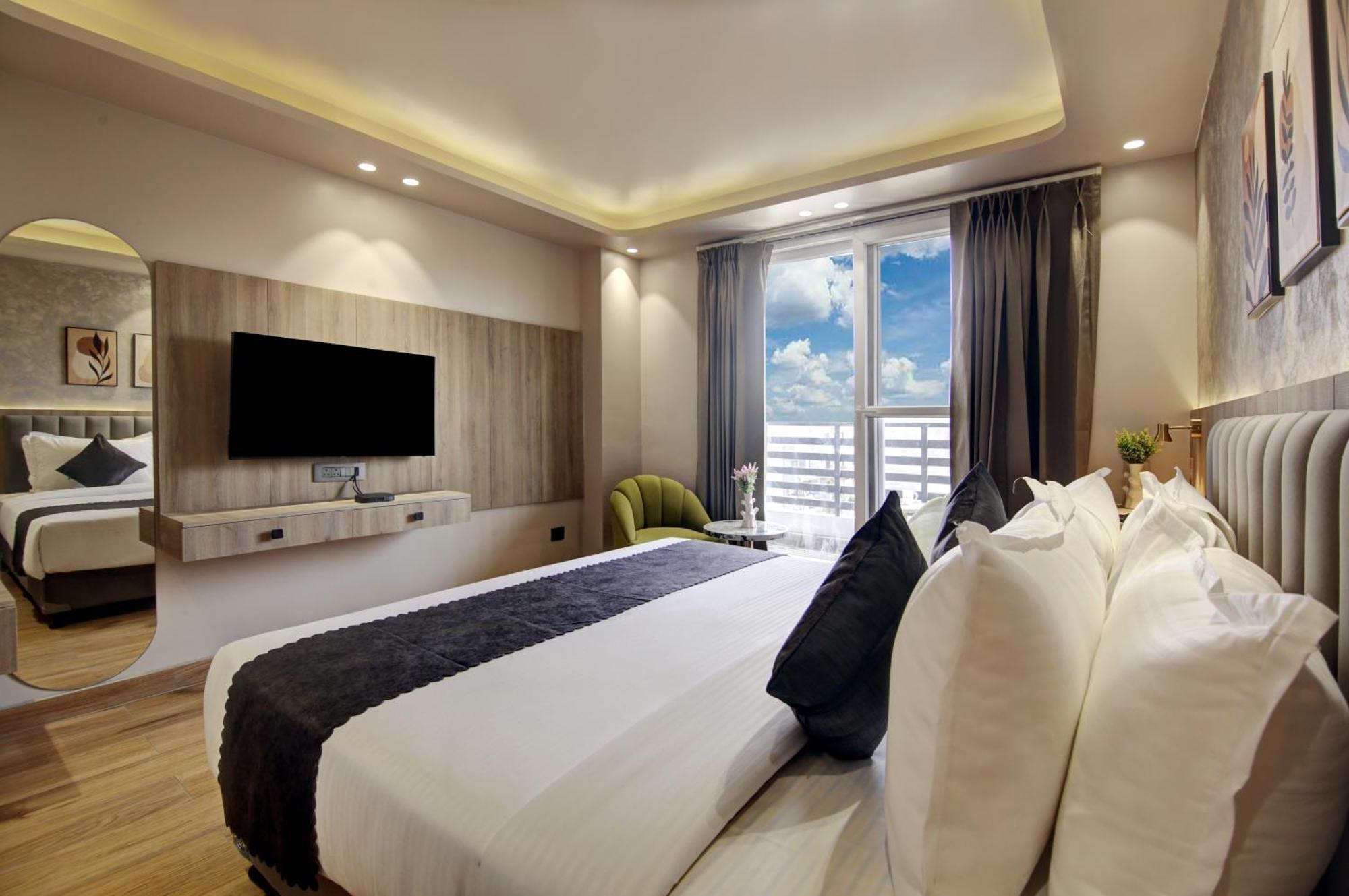 Saltstayz Premier - Near Golf Course Road & Sector 57 Gurgaon Exterior photo