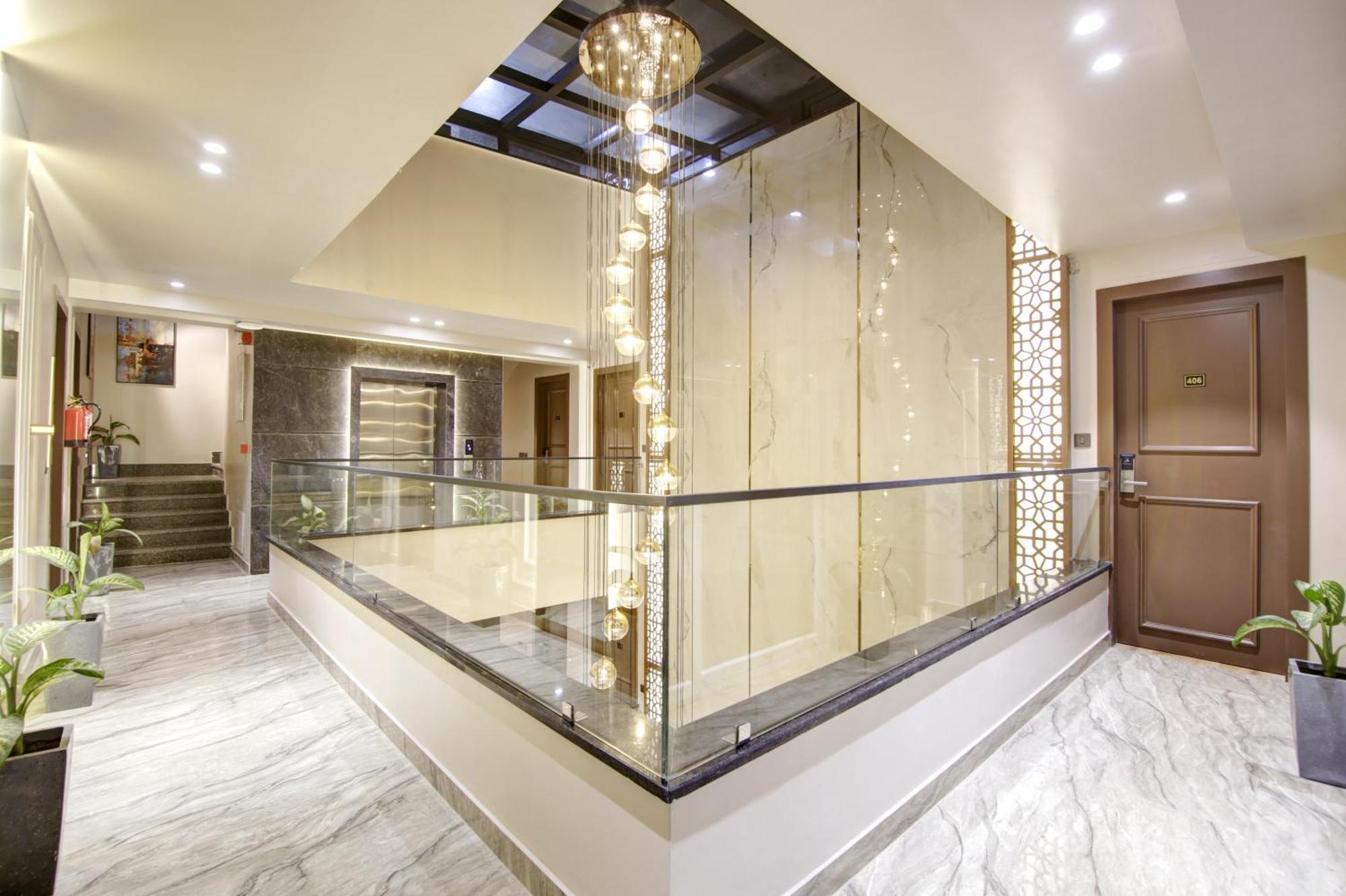 Saltstayz Premier - Near Golf Course Road & Sector 57 Gurgaon Exterior photo