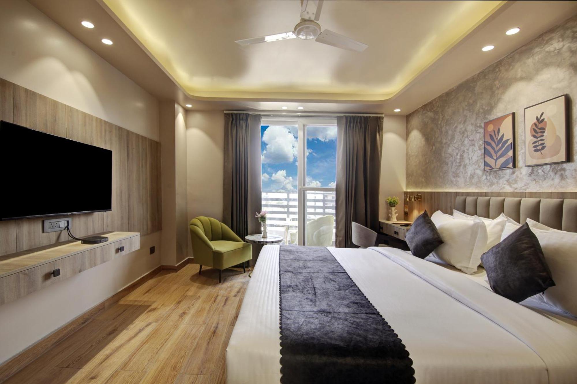 Saltstayz Premier - Near Golf Course Road & Sector 57 Gurgaon Exterior photo