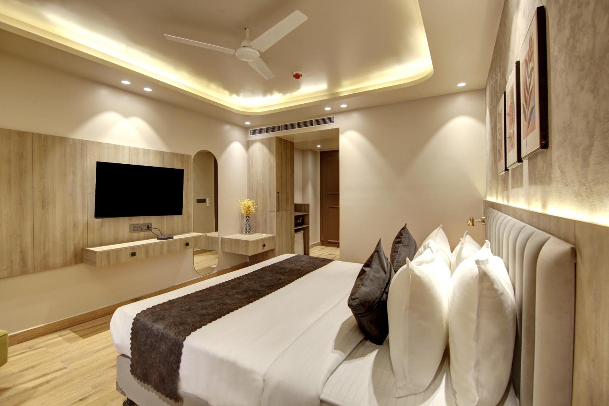 Saltstayz Premier - Near Golf Course Road & Sector 57 Gurgaon Exterior photo