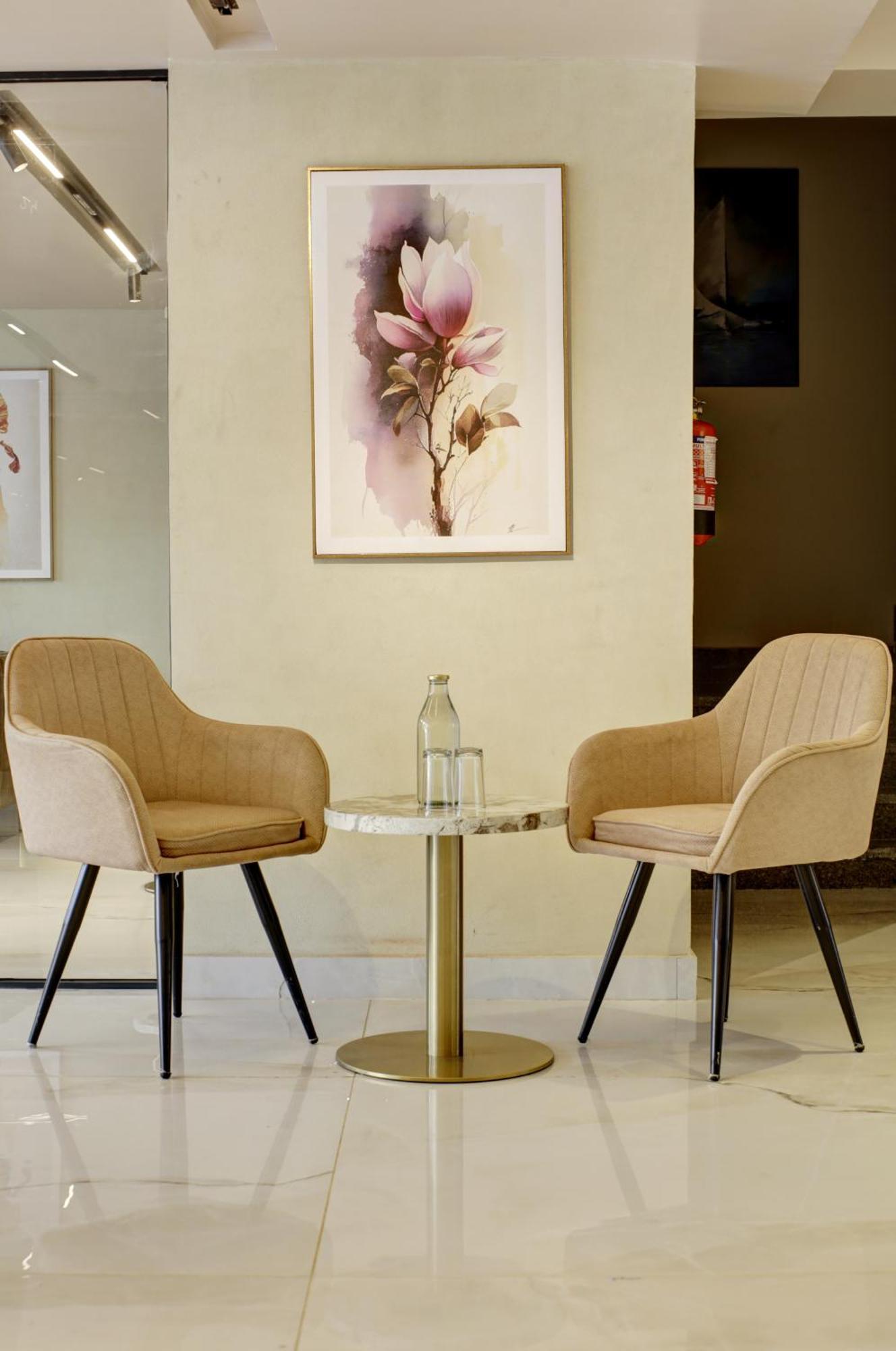 Saltstayz Premier - Near Golf Course Road & Sector 57 Gurgaon Exterior photo
