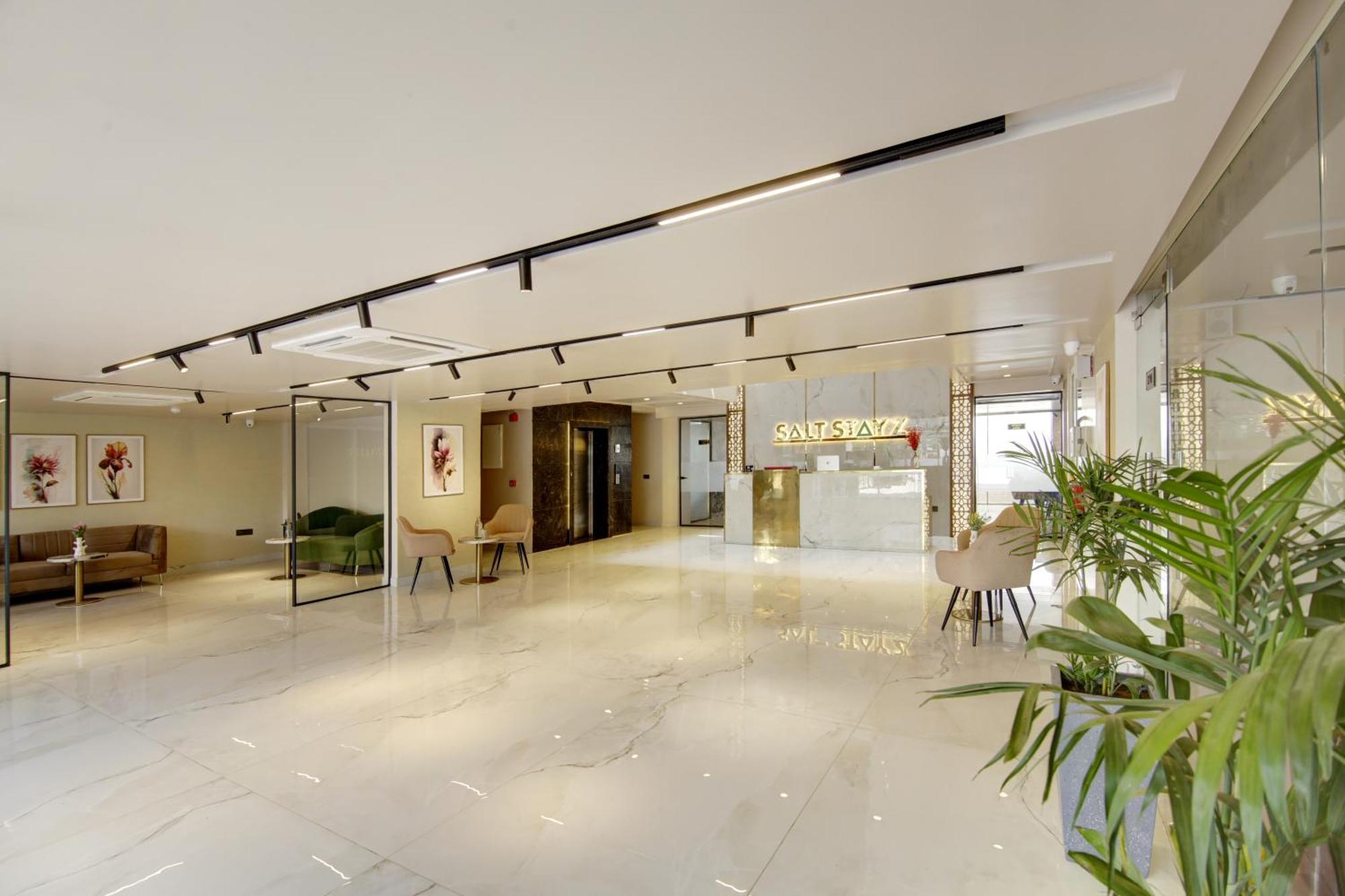 Saltstayz Premier - Near Golf Course Road & Sector 57 Gurgaon Exterior photo